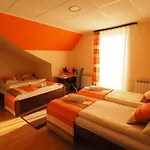 Dw Poronianka Nocleg ze śniadaniem 3*