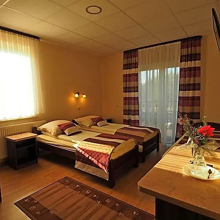 Nocleg ze śniadaniem Dw Poronianka 3*