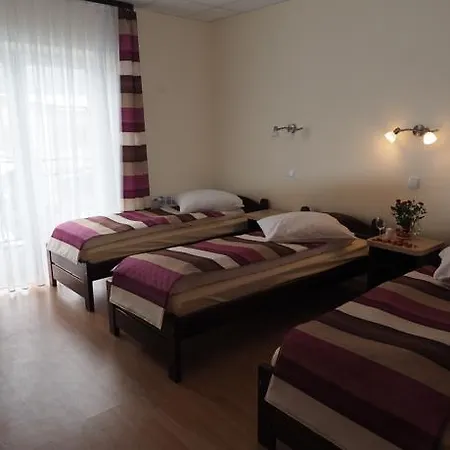 Dw Poronianka Nocleg ze śniadaniem 3*