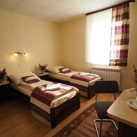 Nocleg ze śniadaniem Dw Poronianka 3*